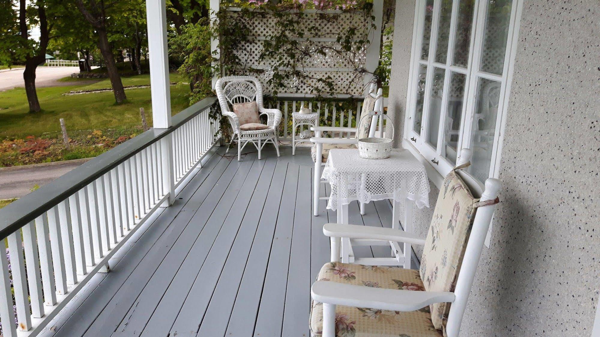 Auberge Gite Maison Des Lilas La Malbaie Bagian luar foto
